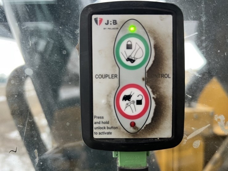 deere-345g-lc-image-22