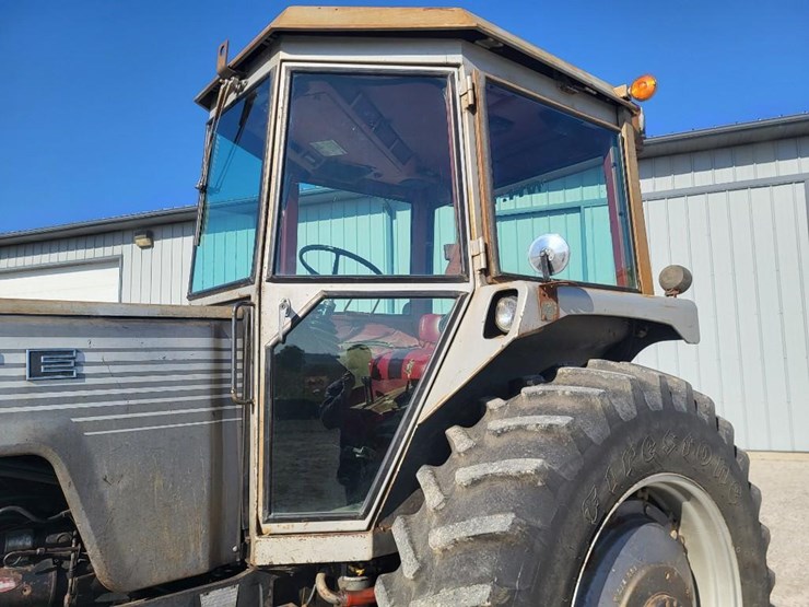 white-2-105-image-21