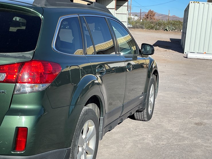 #8-•-2014-subaru-legacy-wagon-(nm-title-in-delay)-image-29