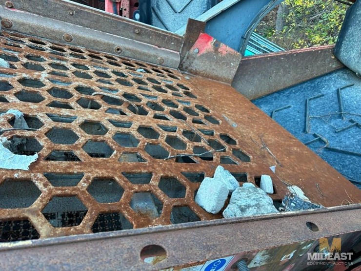 2012-sandvik-qe440-image-22