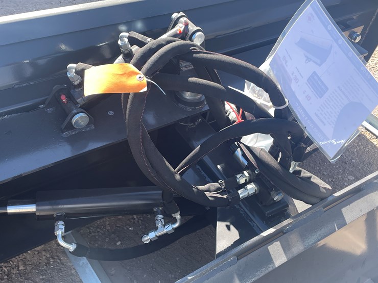 #222-•-6-way-dozer-blade-image-13