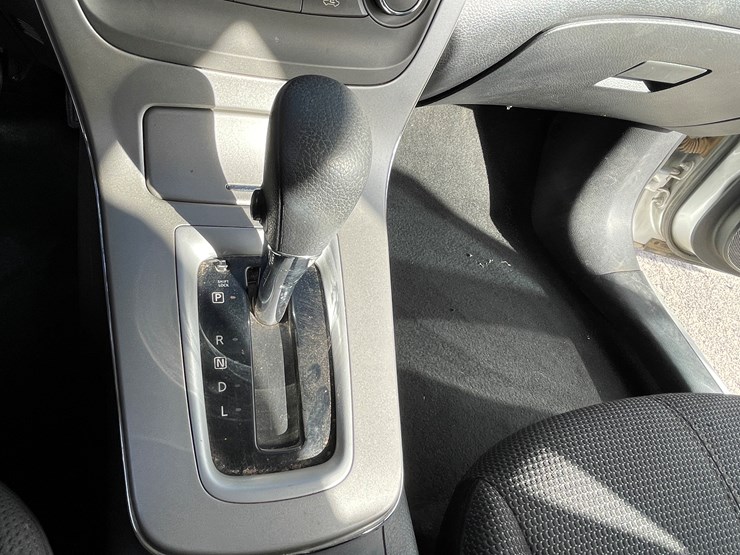 #4-•-2013-nissan-sentra-(has-nm-title)-image-83