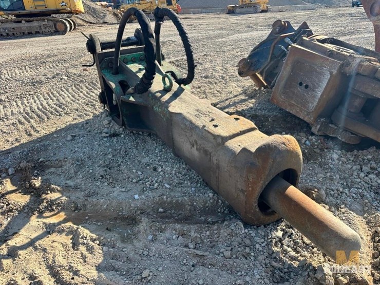 2012-tramac-v2500-hammer-xx50453-image-7