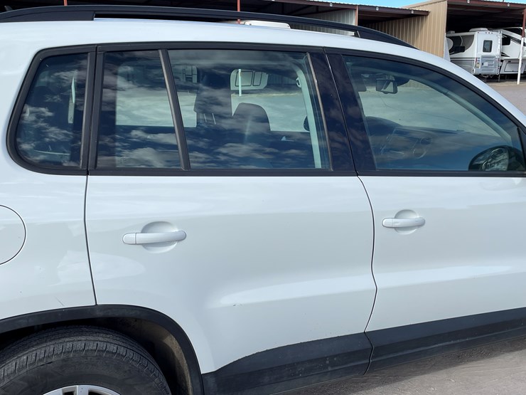 #3-•-volkswagen-tiguan-(nm-title-in-delay)-image-29