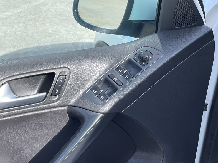 #3-•-volkswagen-tiguan-(nm-title-in-delay)-image-43