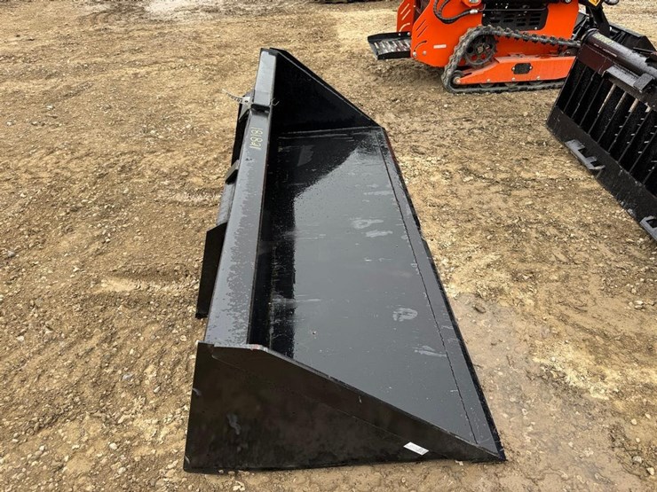 kit-container-90"-skid-steer-bucket-image-4