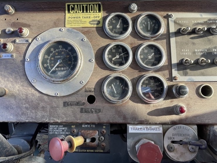 peterbilt-358-image-29