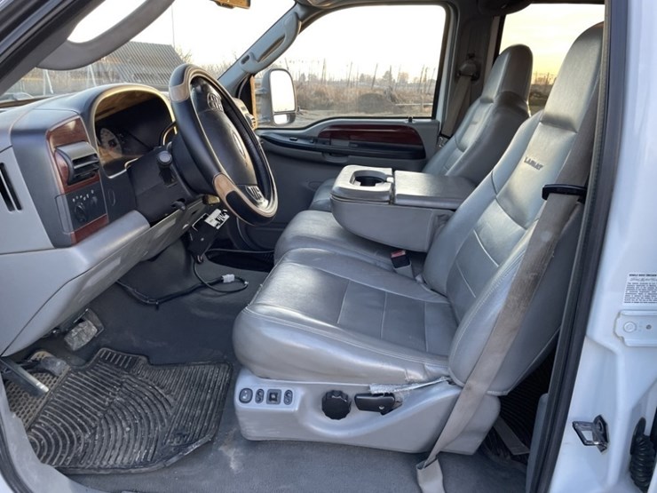 2006-ford-f350-image-17