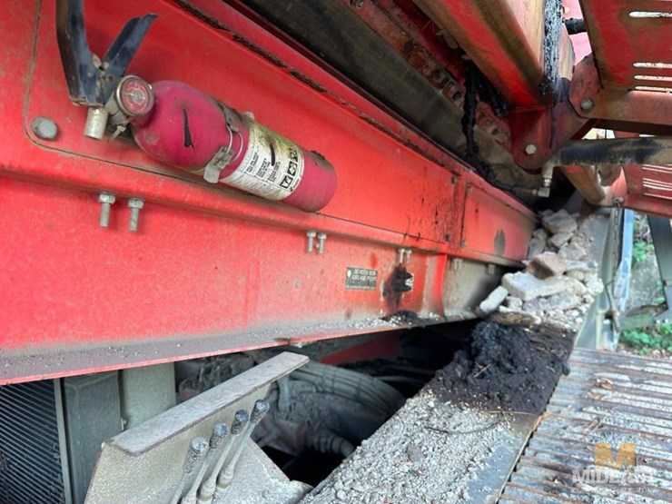 2012-sandvik-qe440-image-13