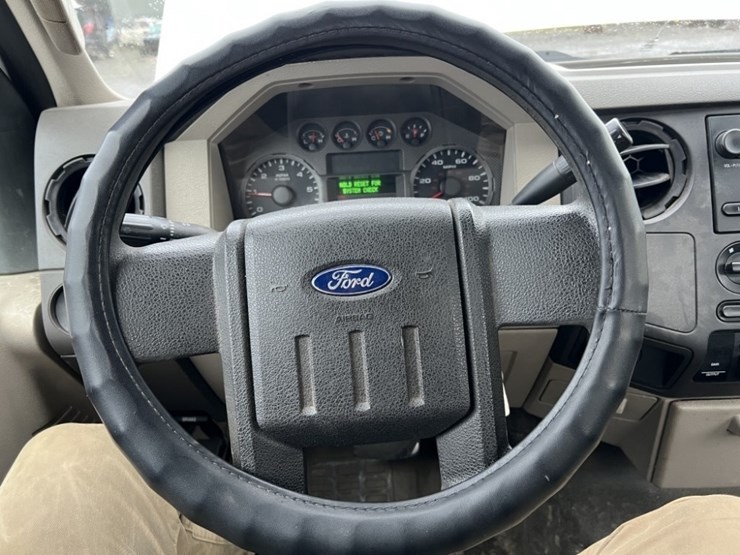 2008-ford-f250-xl-image-29