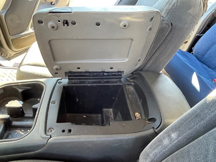 #5-•-2003-chevy-silverado-truck-(has-az-title)-image-64