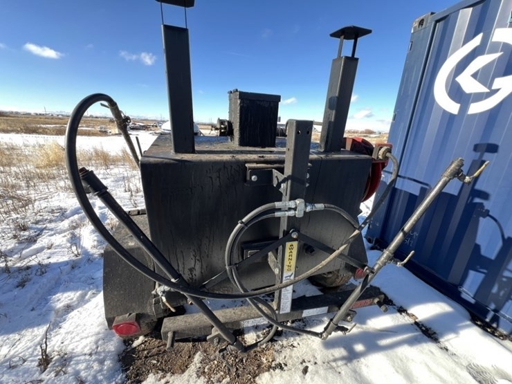 1988-leeboy-250-towable-tack-distributor-image-4