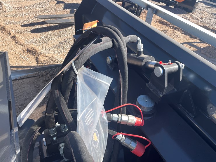 #222-•-6-way-dozer-blade-image-9