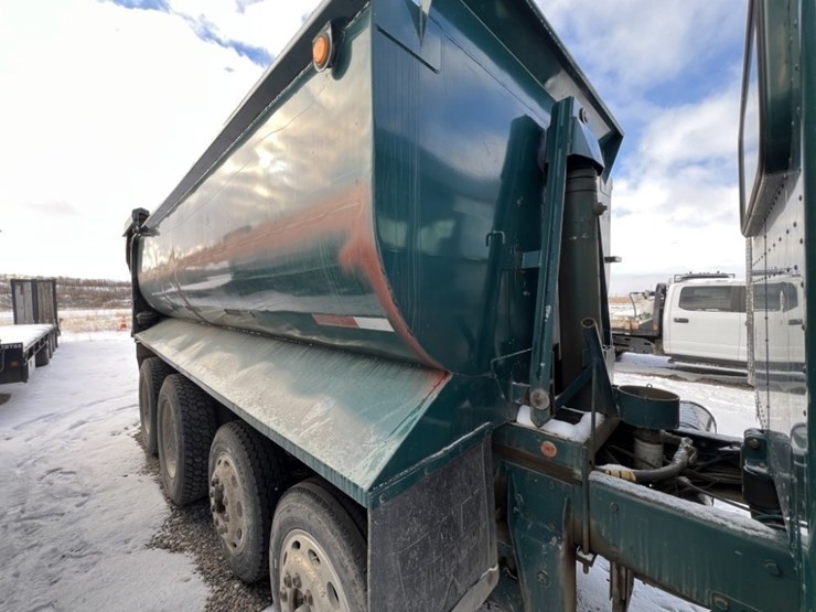 1998-peterbilt-379-image-30