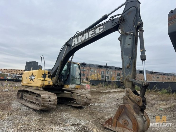 2010-200d-excavator-xx12078-image-9