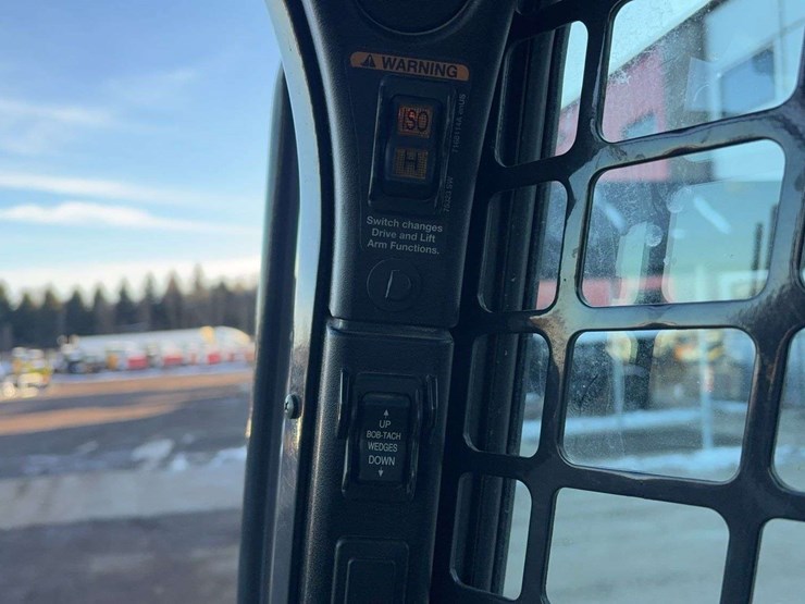 2018-bobcat-t590-image-33