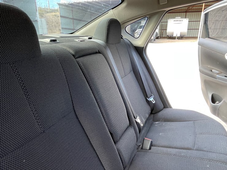 #4-•-2013-nissan-sentra-(has-nm-title)-image-106