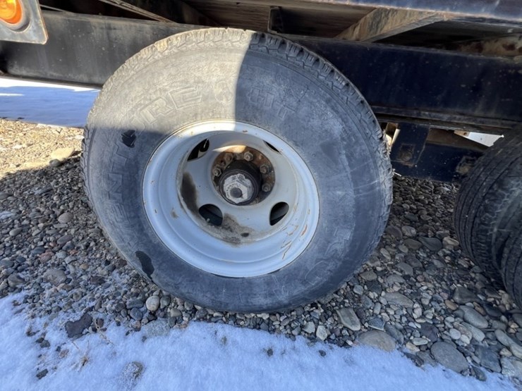 titan-trailer-image-3