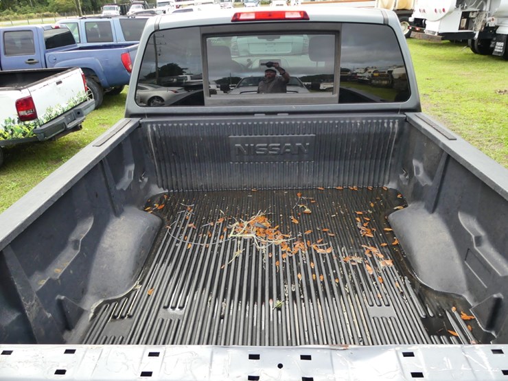 2013-nissan-titan-image-5