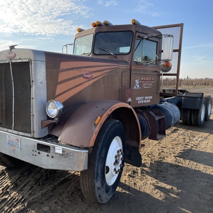PETERBILT 358