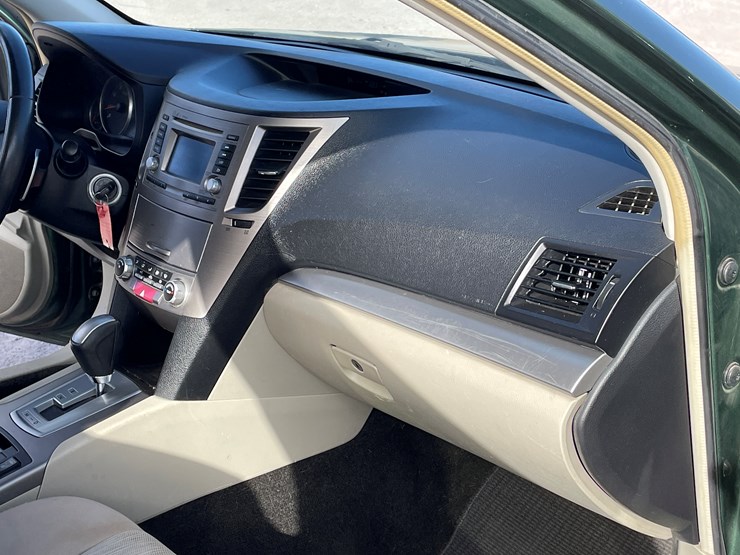 #8-•-2014-subaru-legacy-wagon-(nm-title-in-delay)-image-100