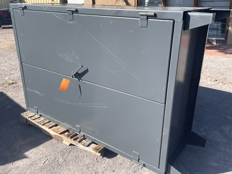 #271-•-stronghold-industrial-metal-cabinet-image-3