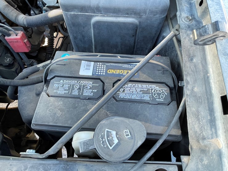 #5-•-2003-chevy-silverado-truck-(has-az-title)-image-104