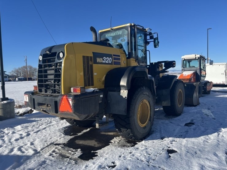 komatsu-wa320-8-image-5