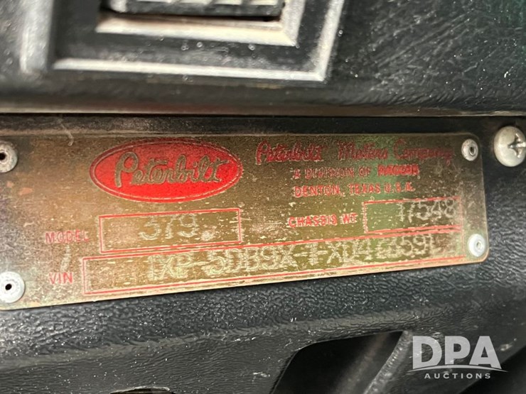 1999-peterbilt-379-image-79