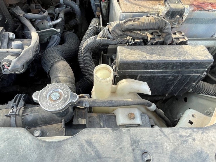 #4-•-2013-nissan-sentra-(has-nm-title)-image-124