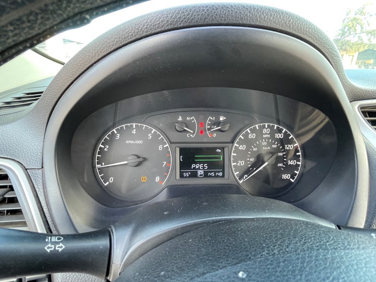 #4-•-2013-nissan-sentra-(has-nm-title)-image-76