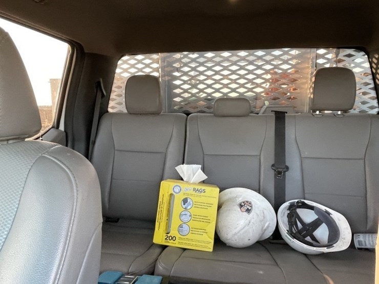 2022-ford-f550-xl-sd-image-31