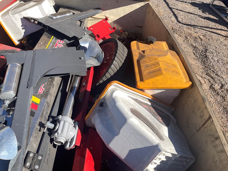 #266-•-corn-planter-image-8