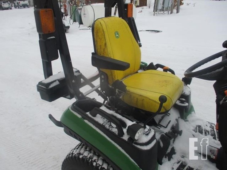 john-deere-1025r-image-9