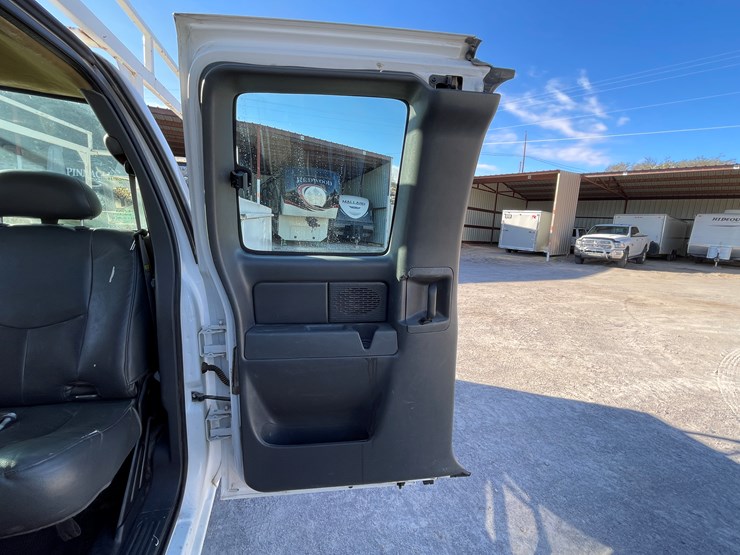 2007-chevrolet-silverado-2500-image-61