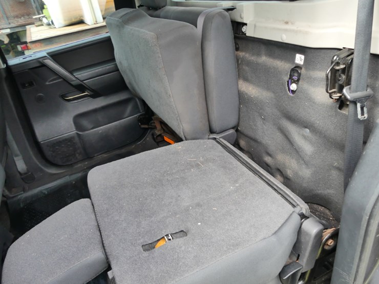 2013-nissan-titan-image-10