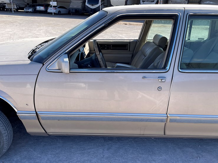 #7-•-cadillac-deville-(nm-title-in-delay)-image-17