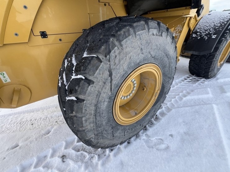 2014-caterpillar-930k-image-17