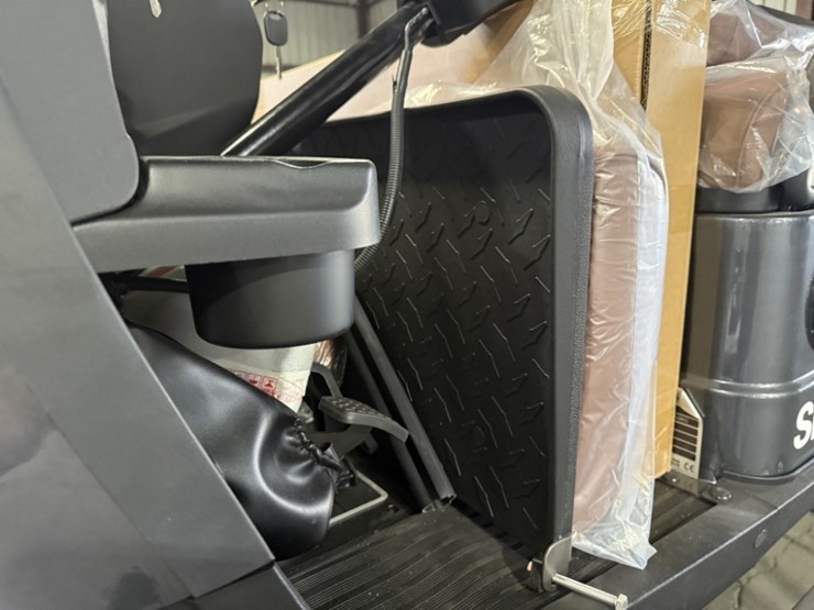 2025-sdlanch-sdlgc80-golf-cart-image-16