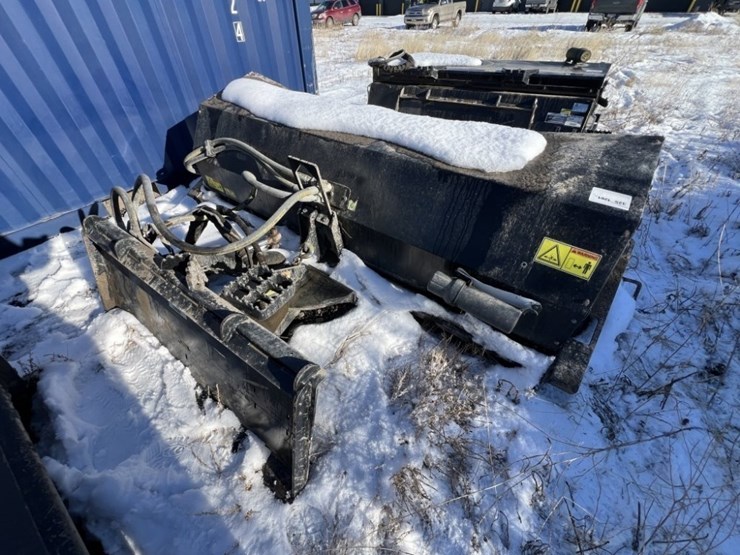 caterpillar-ba118c-angle-broom-image-6