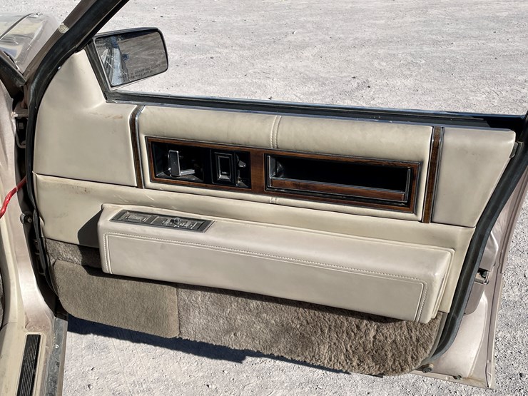 #7-•-cadillac-deville-(nm-title-in-delay)-image-50