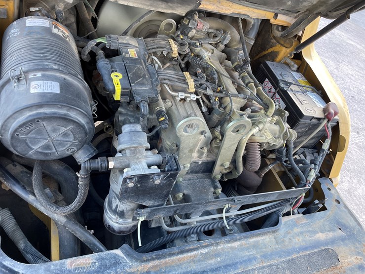 #15-•-2015-cat-forklift-image-81