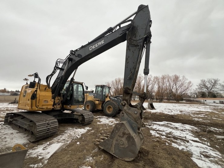 deere-245g-lc-image-7