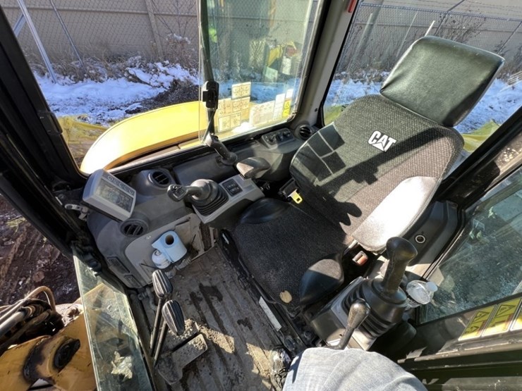 caterpillar-305.5e2-cr-image-8