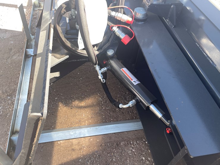 #222-•-6-way-dozer-blade-image-7