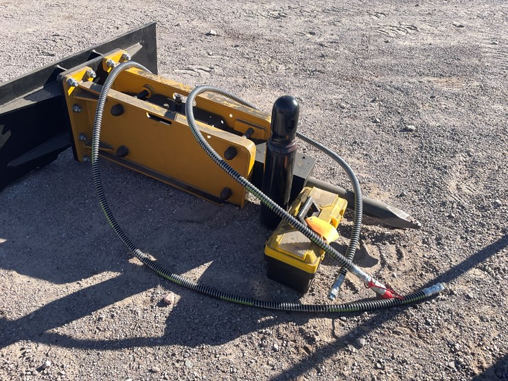 #262-•-skid-steer-concrete-breaker-image-7