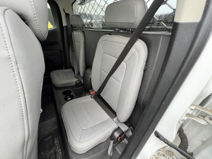 2015-chevrolet-colorado-image-22