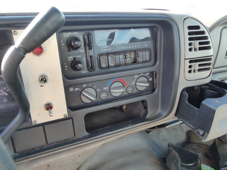 1999-gmc-3500-image-13