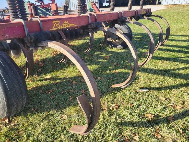 brillion-9-shank-soil-saver-image-20