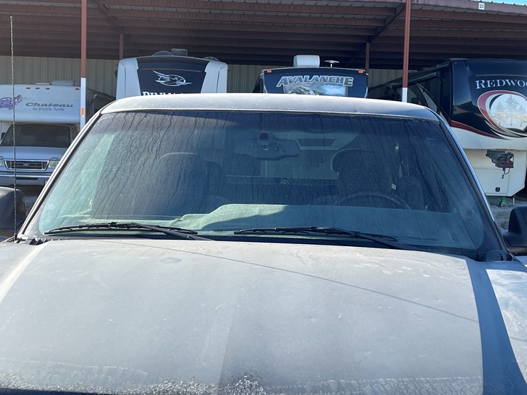 #5-•-2003-chevy-silverado-truck-(has-az-title)-image-24